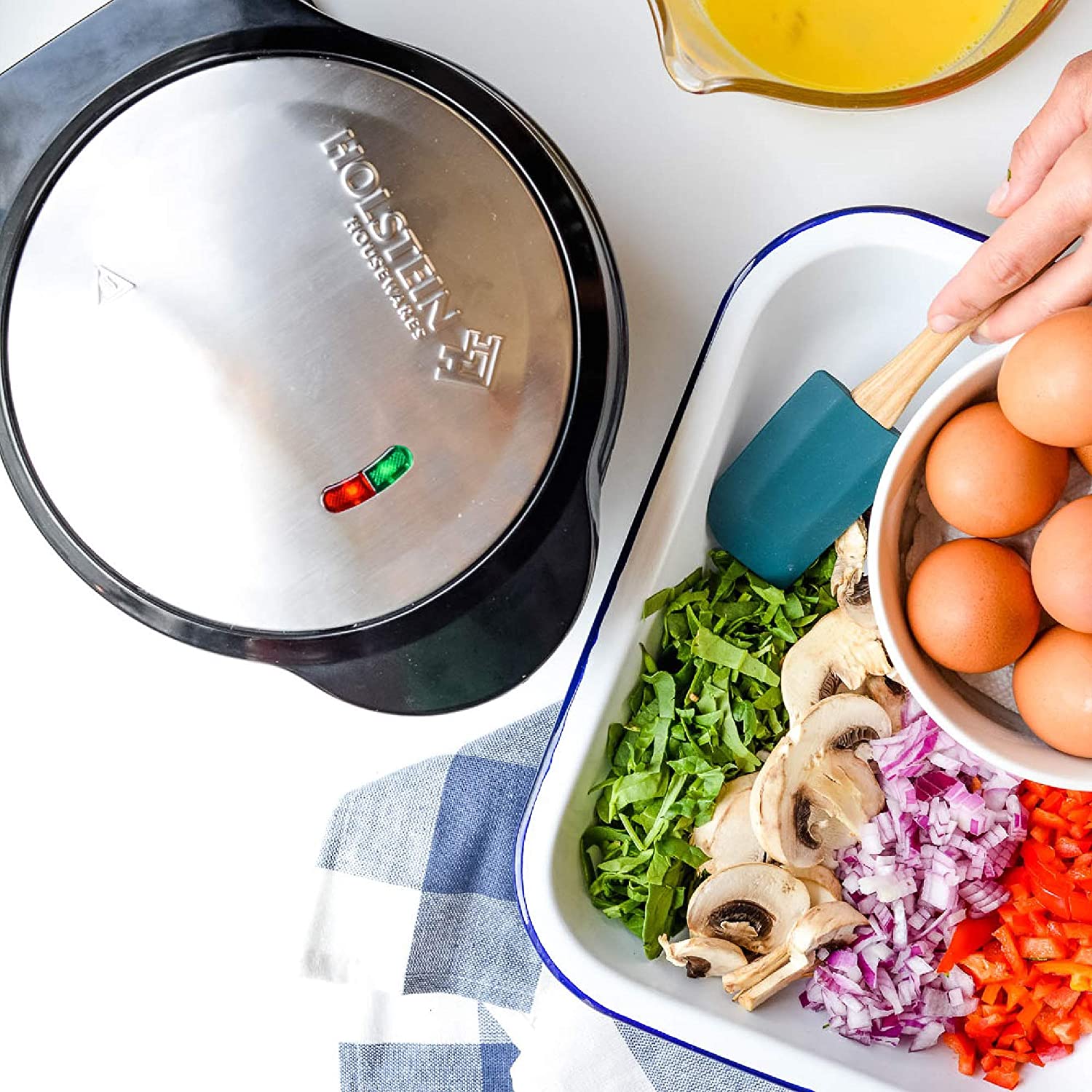 Holstein Housewares Omelet Maker, Teal/Stainless Steel
